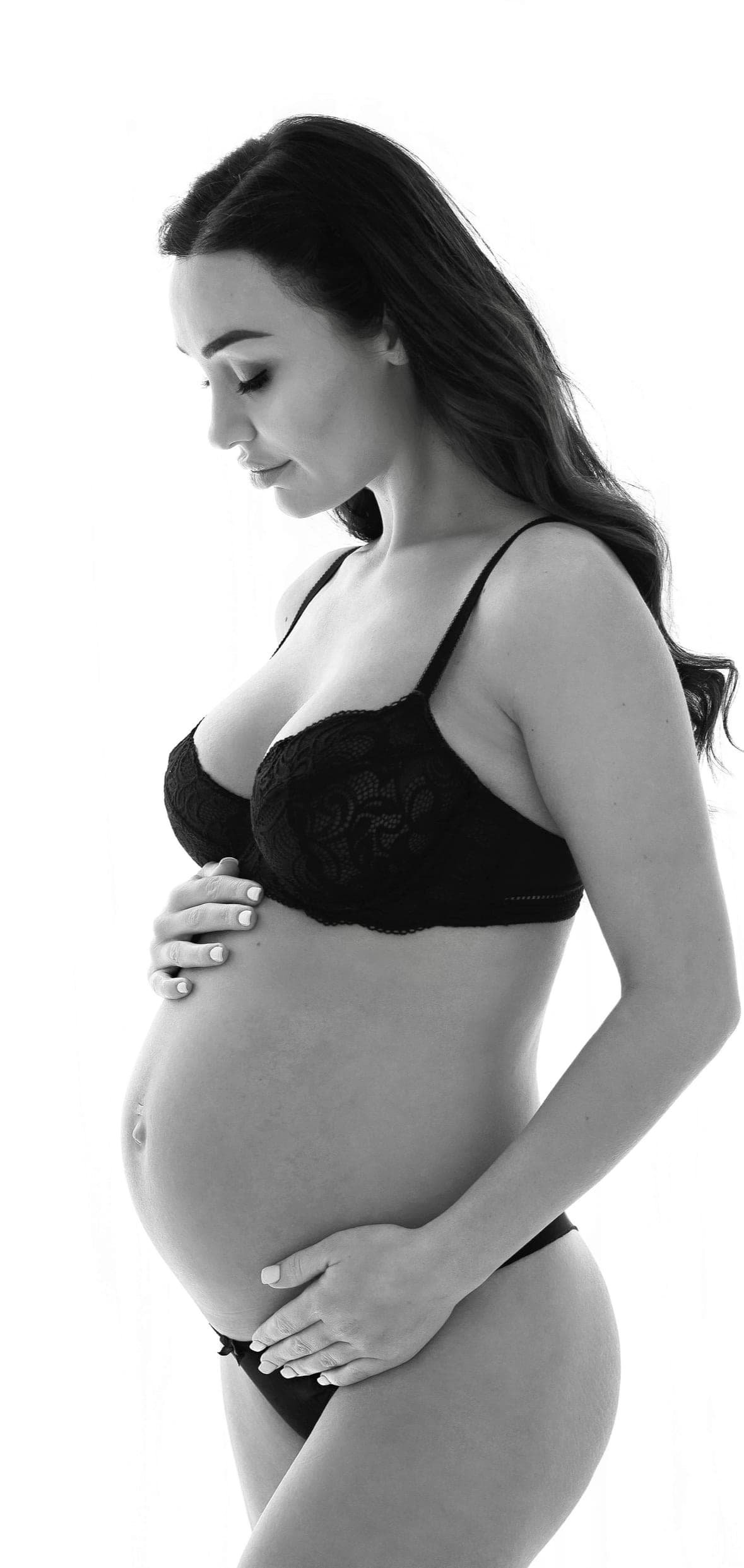Maternity portrait by LJ Photography